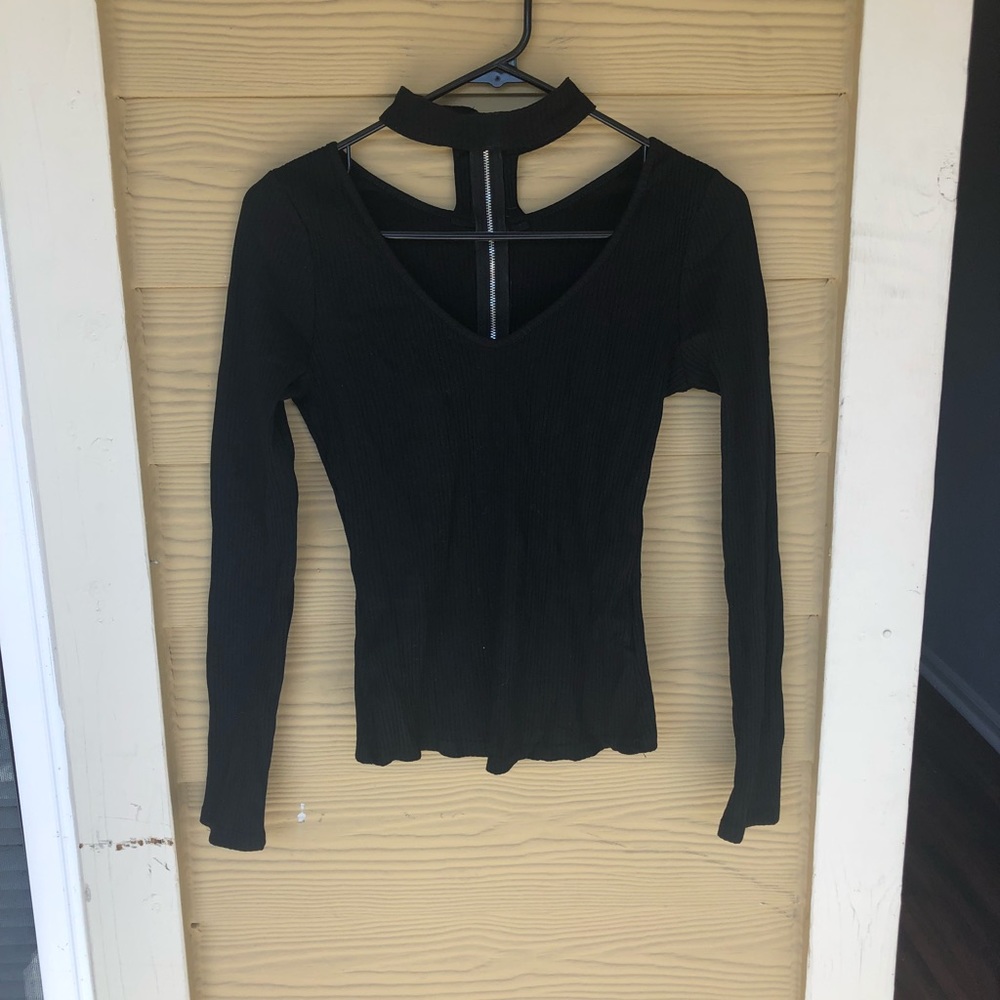 Long-sleeved Collared Top